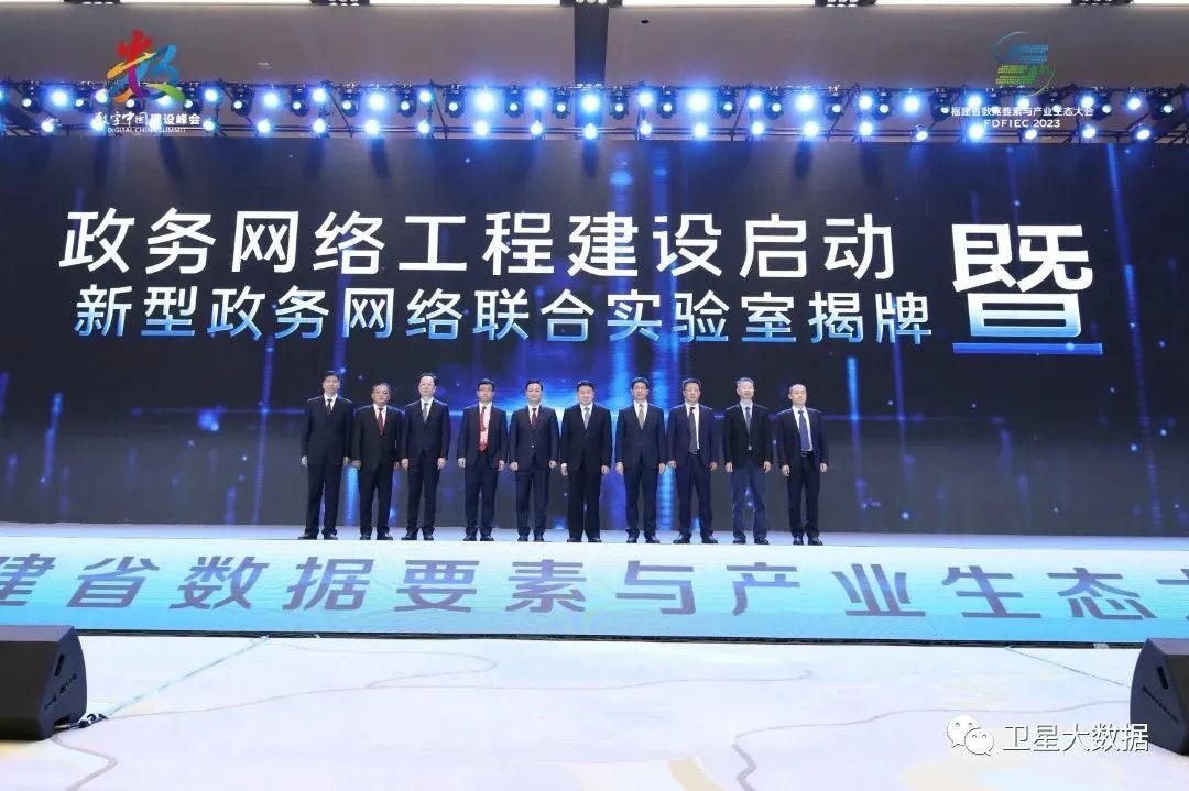 0W1A4242.JPG 图片要害词